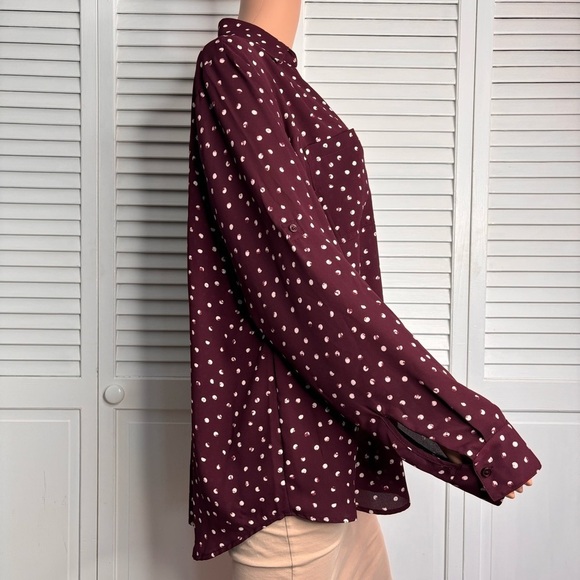 2/$25 MAURICES Plus Size Winona Polka Dot Button Down Blouse Size 1X - Picture 4 of 9